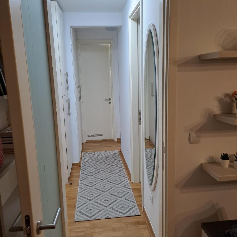 Manhattan Apartman Belvil Belgrado Buitenkant foto