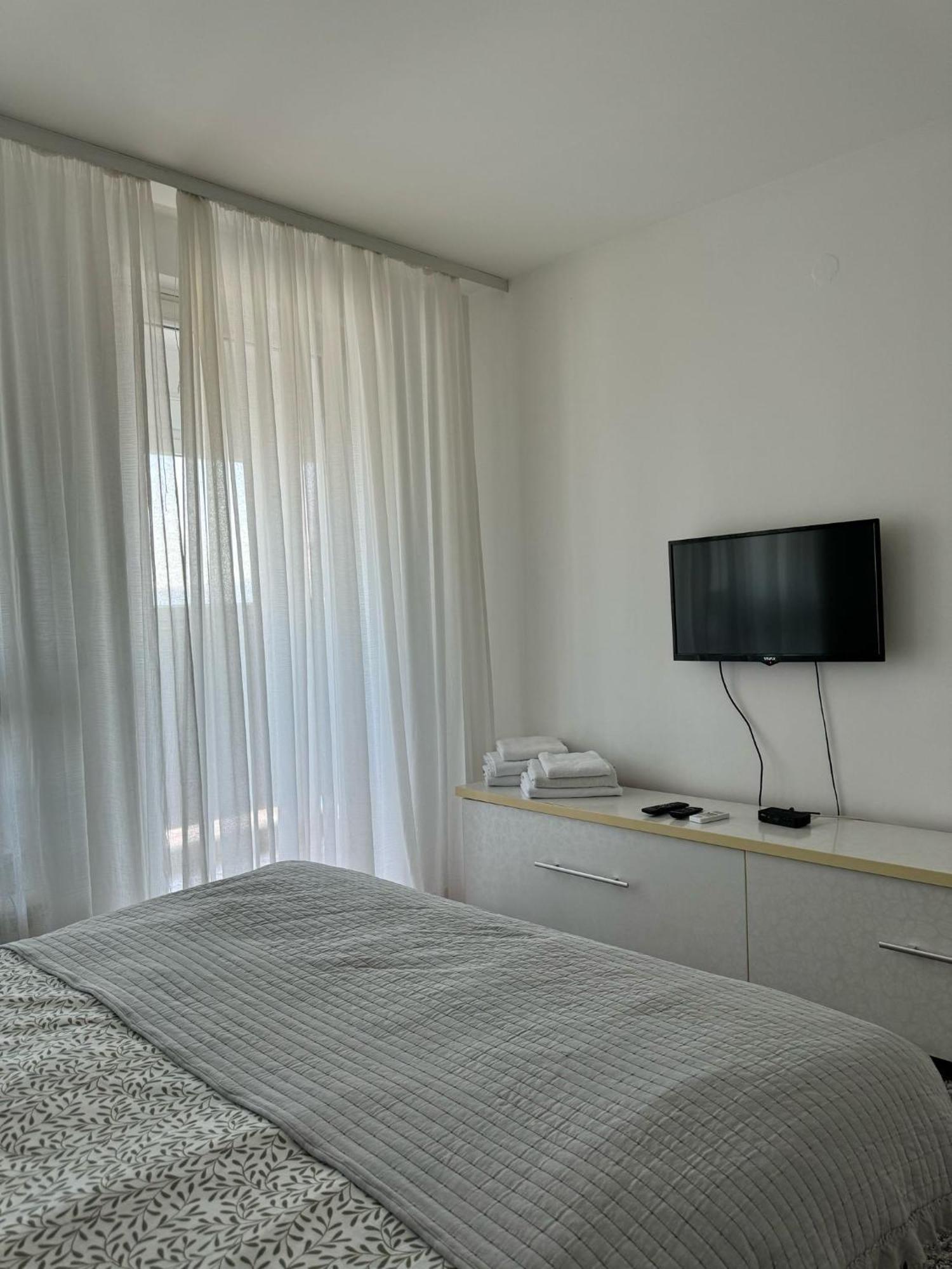 Manhattan Apartman Belvil Belgrado Buitenkant foto
