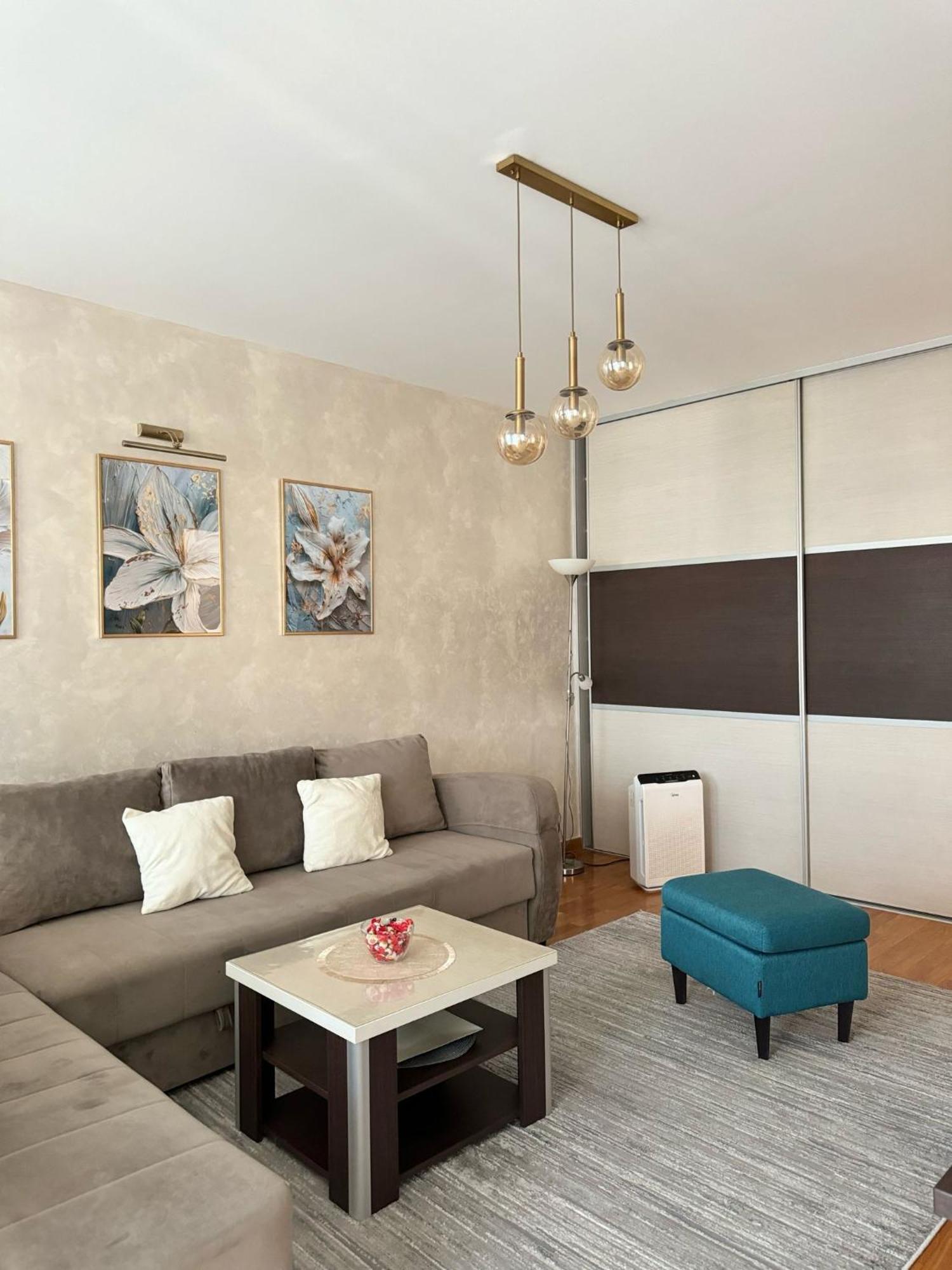 Manhattan Apartman Belvil Belgrado Buitenkant foto